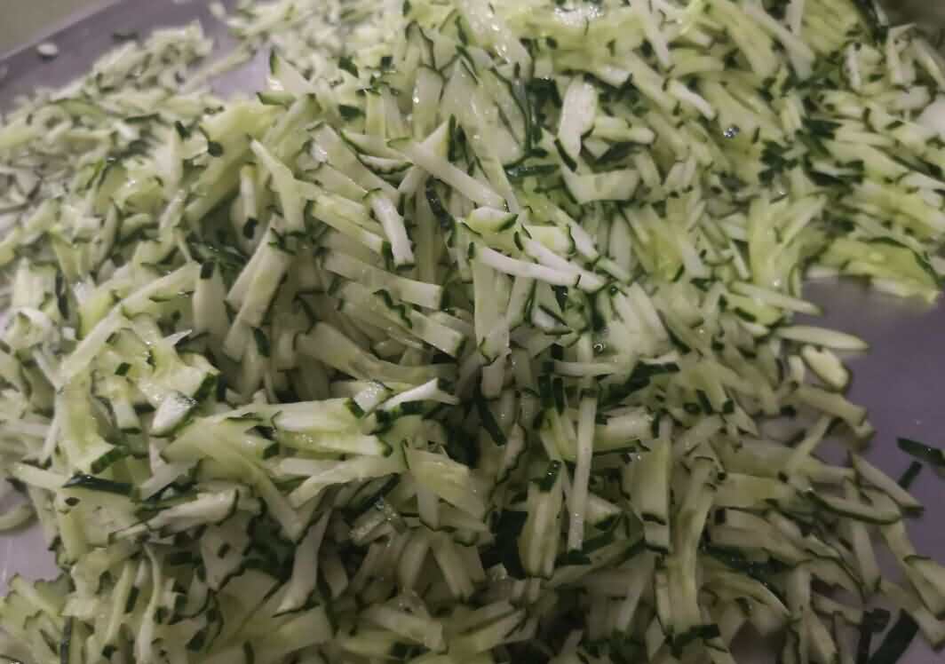 熟肉切片机二次切黄瓜丝